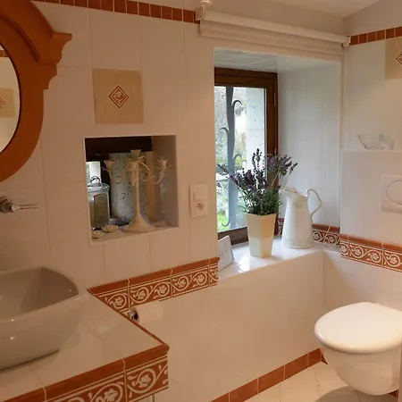 漠林鲁豪德旅馆 3* Montboyer